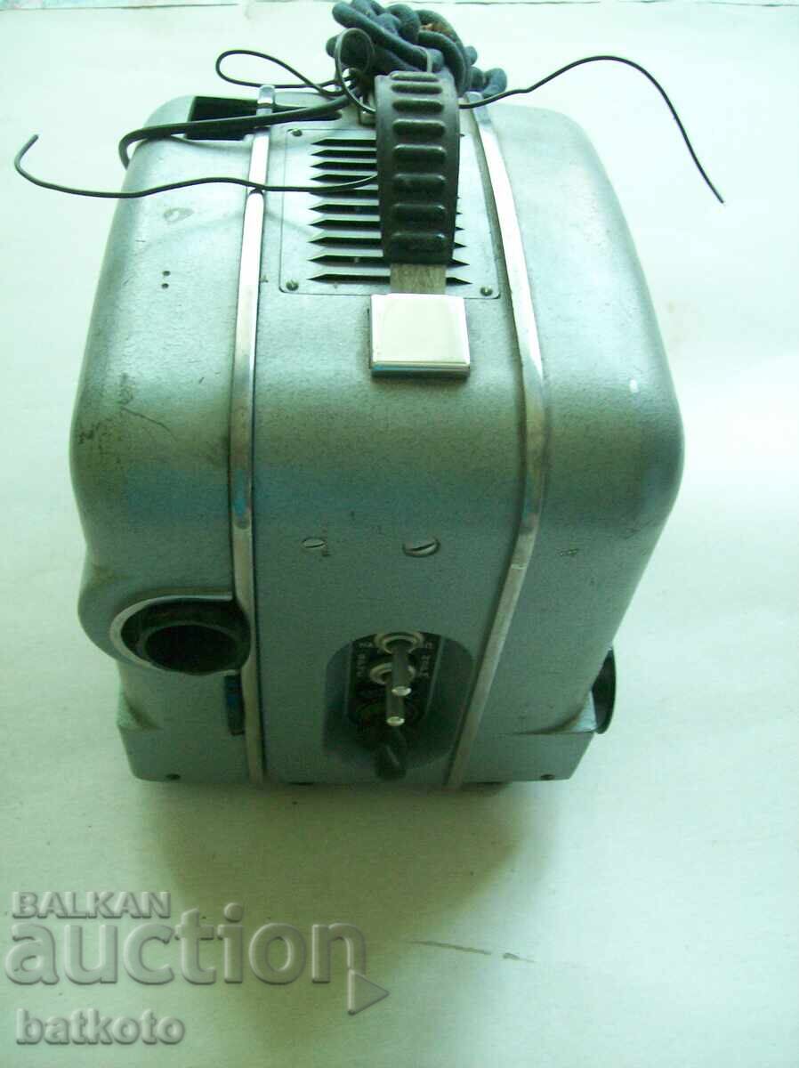 Almost new Luch 2 movie projector