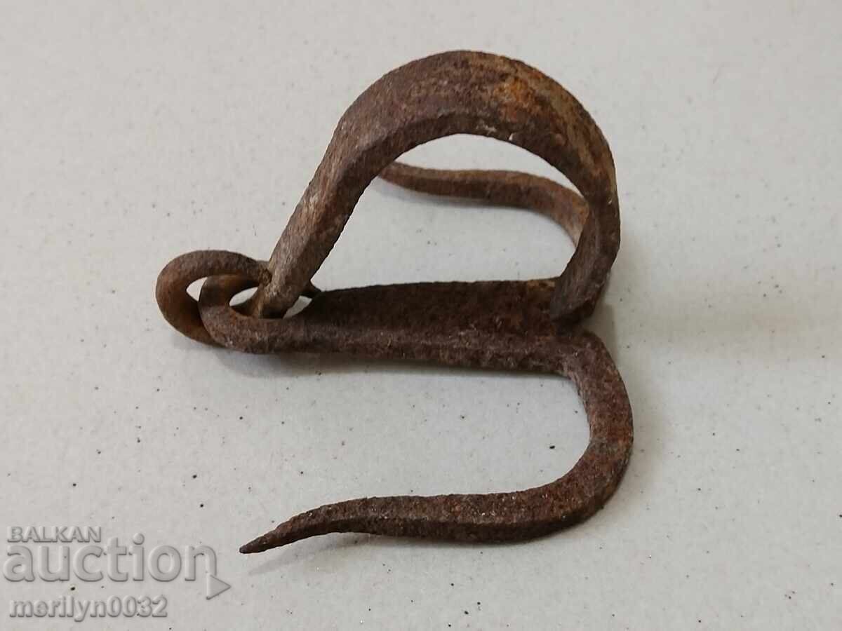 Δημοπρασία Αρχαίο σφυρήλατο άγκιστρο για κρέμασμα, διπλό γάντζο σφυρήλατο σίδερο