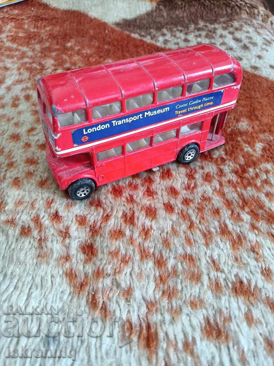 Lot Embleme cu preț 15.00 BGN | € 7.67 Lot Embleme cu preț 15.00 BGN | € 7.67