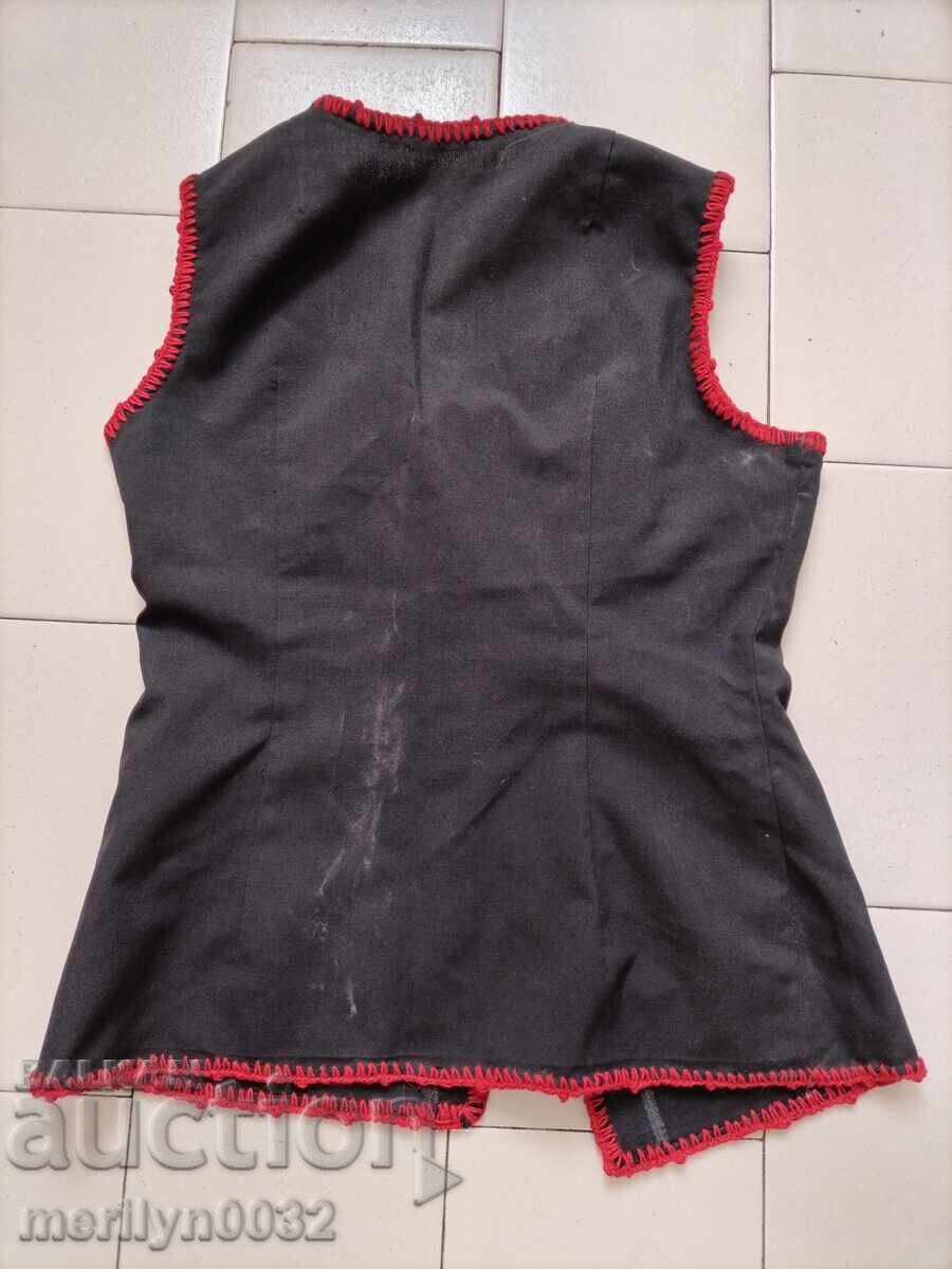 Licitație Vestă veche de damă, cămașă, vestă