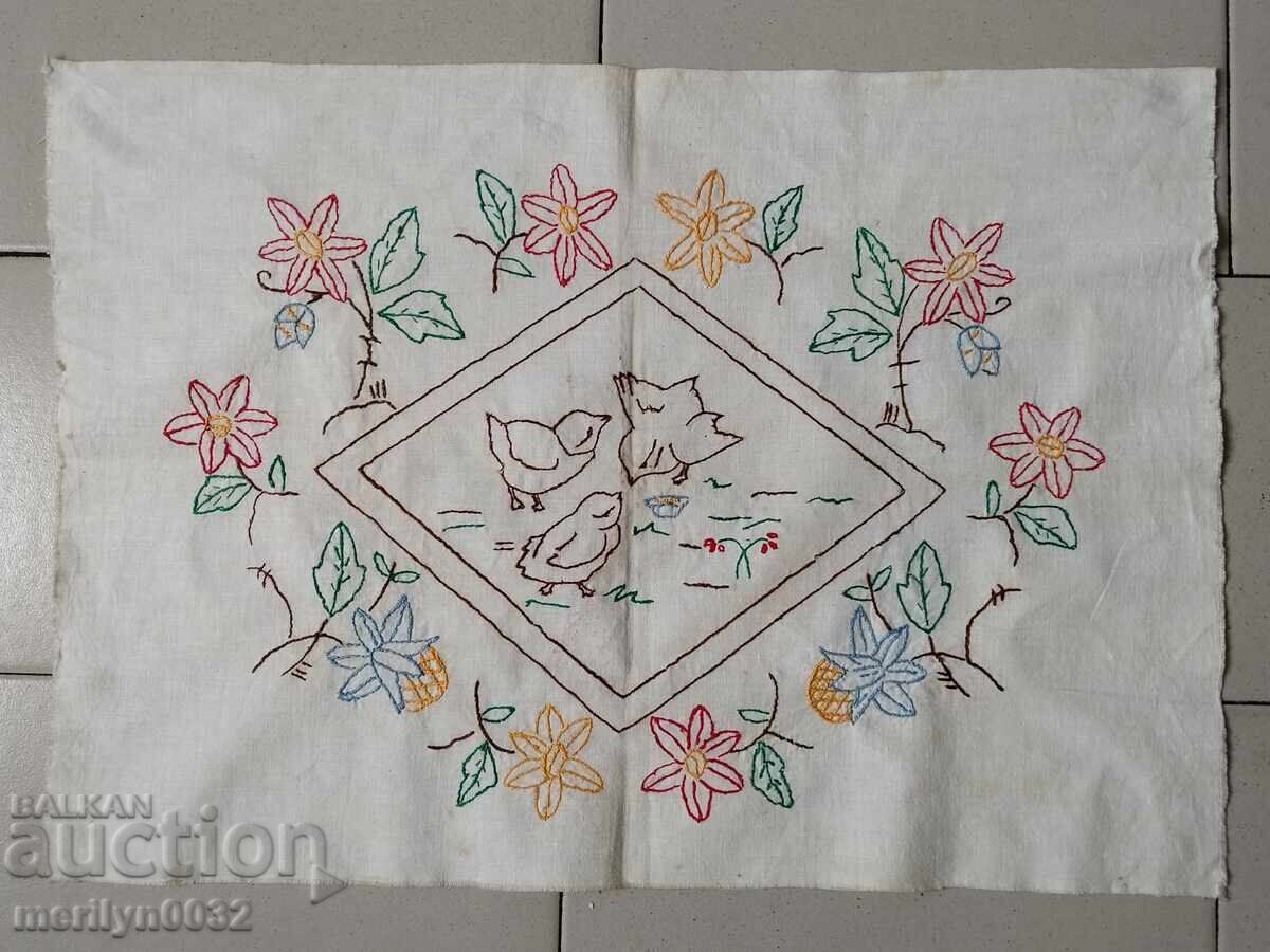 Κέντημα για μαξιλαροθήκη κοστουμιών