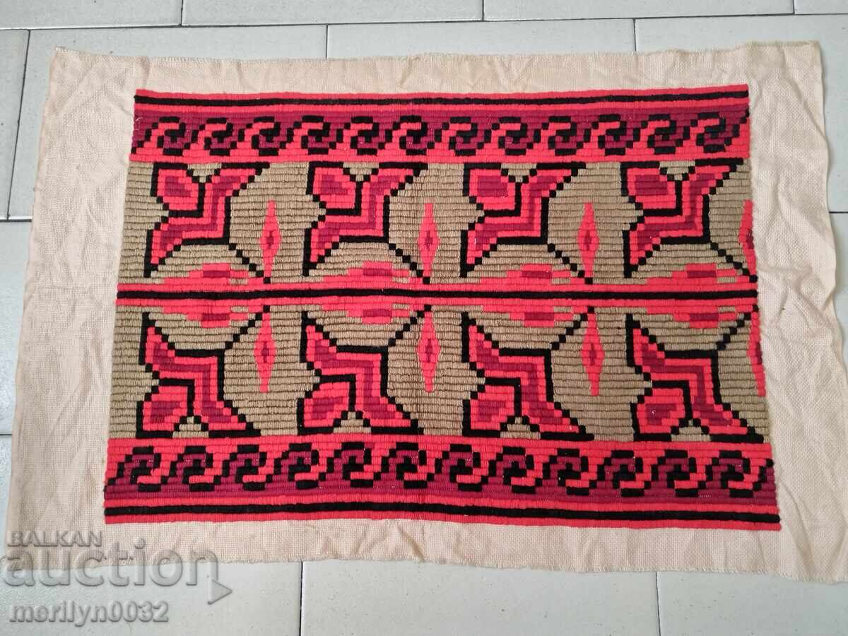 Embroidery for a pillowcase costume Embroidery for a pillowcase costume