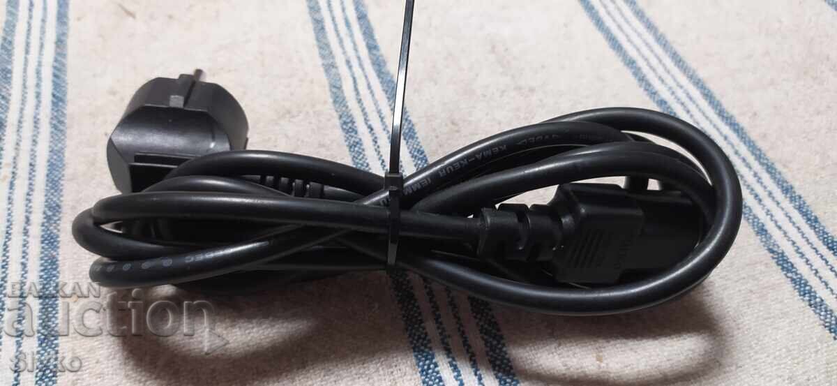 Cablu de alimentare, nou 1 cu preț 0.99 BGN | € 0.51