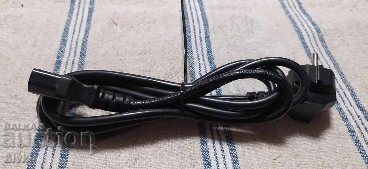 Cablu de alimentare, nou 8 cu preț 0.99 BGN | € 0.51