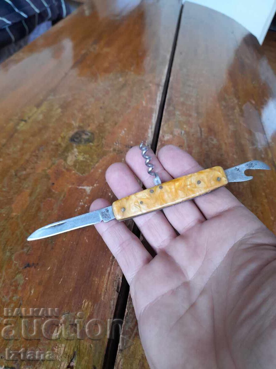 Delivery of Old pocket knife, blade, blade