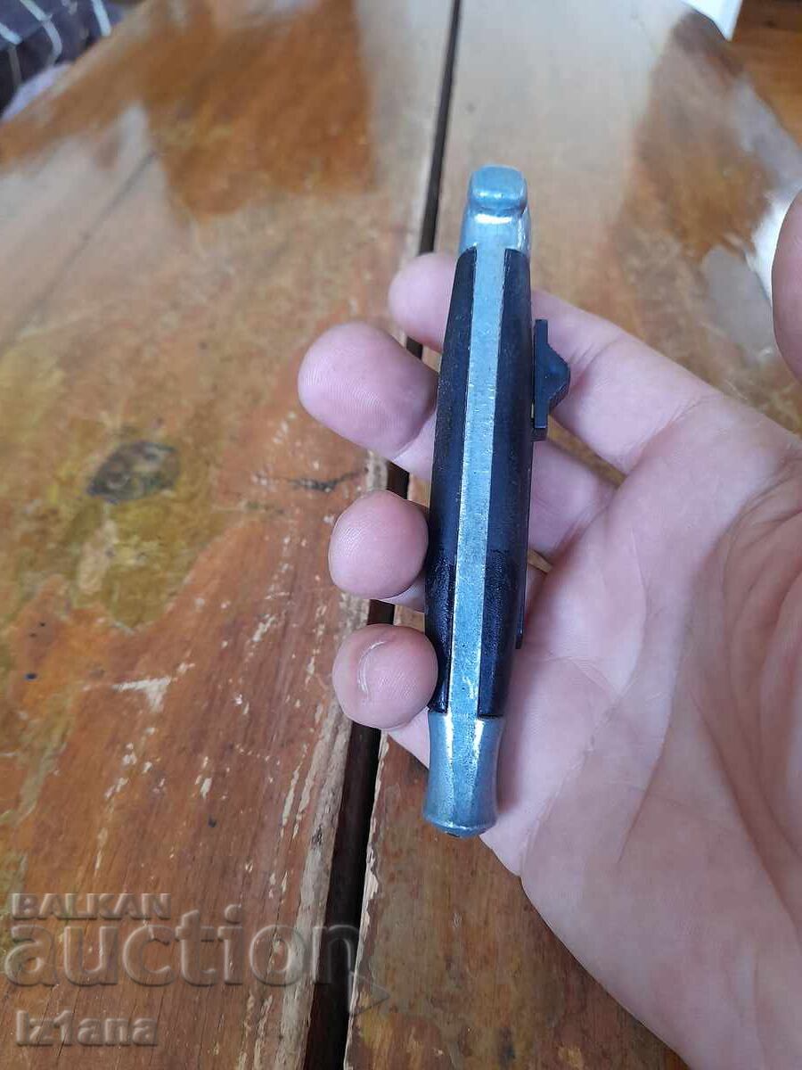 Licitație Cuțit automat vechi