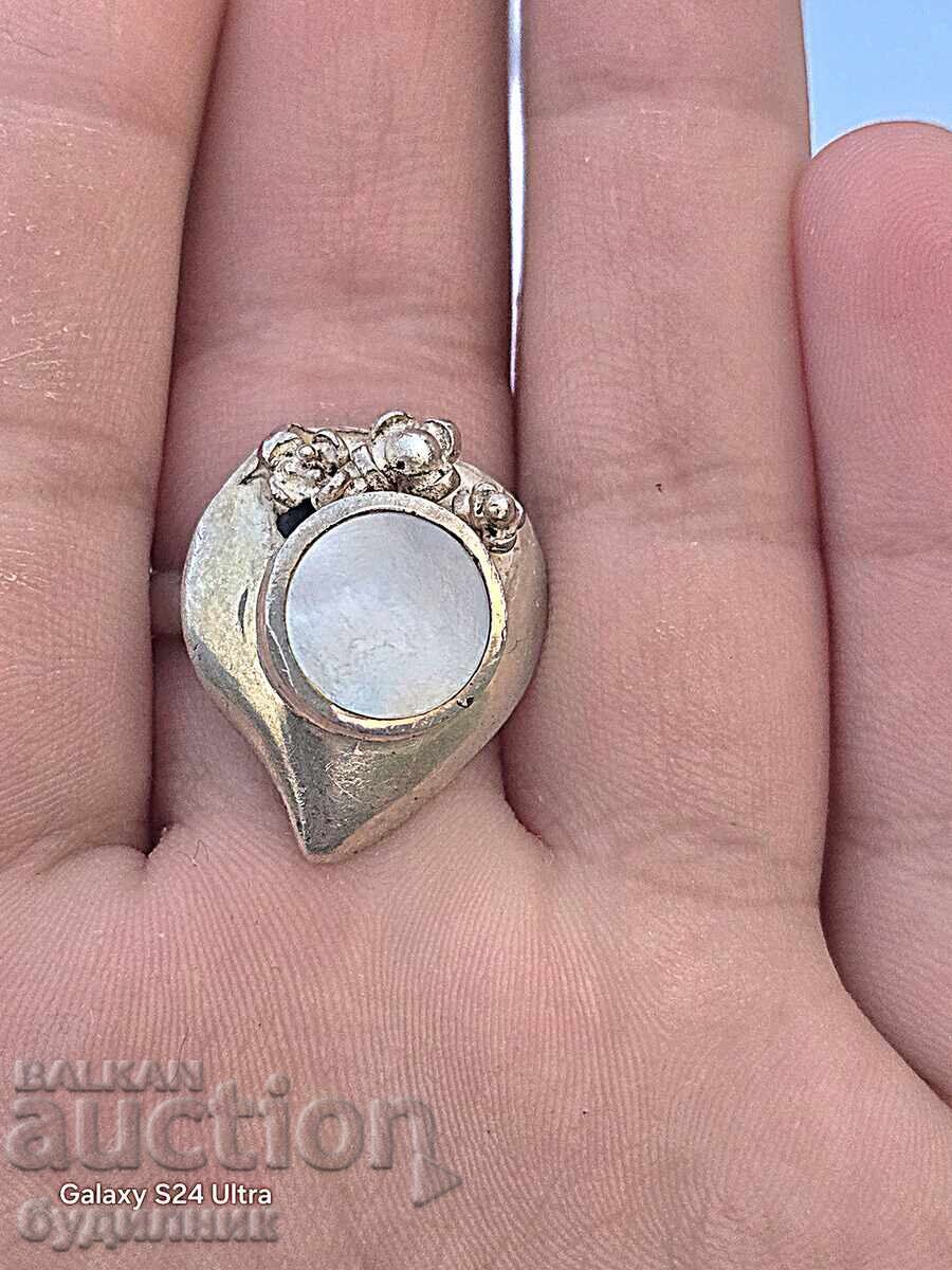 Сребърен Масивен пръстен. 6,27 Грама. 17мм. Пускам над 100 А Сребърен Масивен пръстен. 6,27 Грама. 17мм. Пускам над 100 А