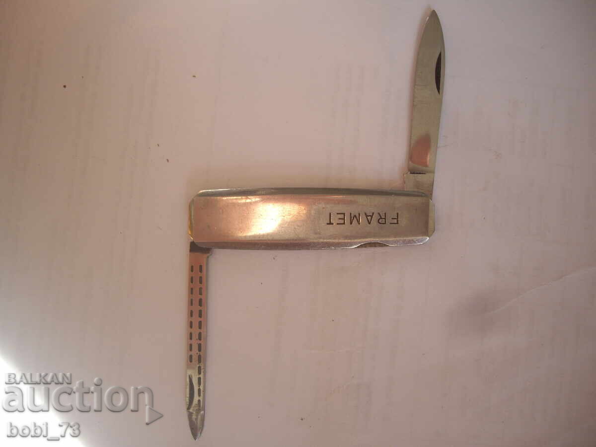 Livrarea Malka stara nozhka.