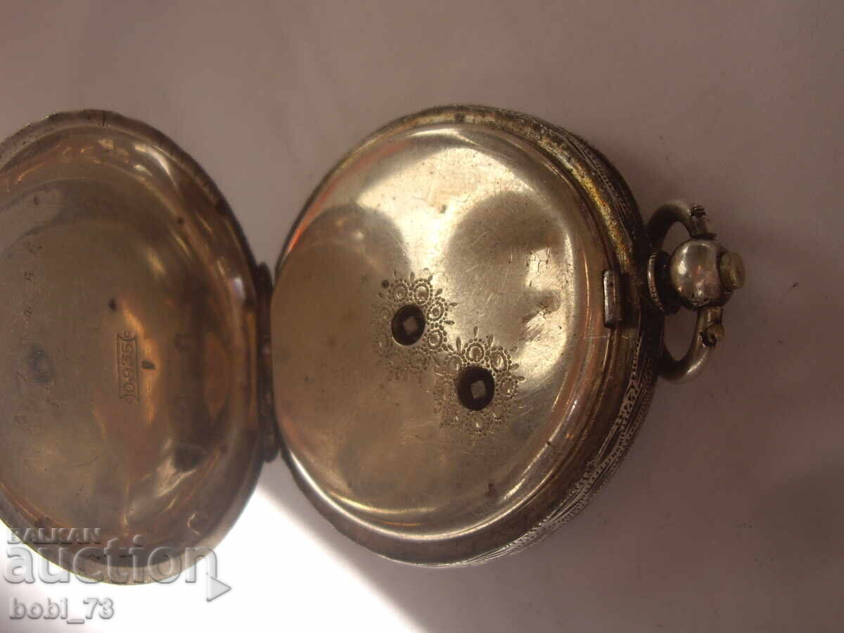 Παράδοση Παλιό ασημένιο ρολόι τσέπης