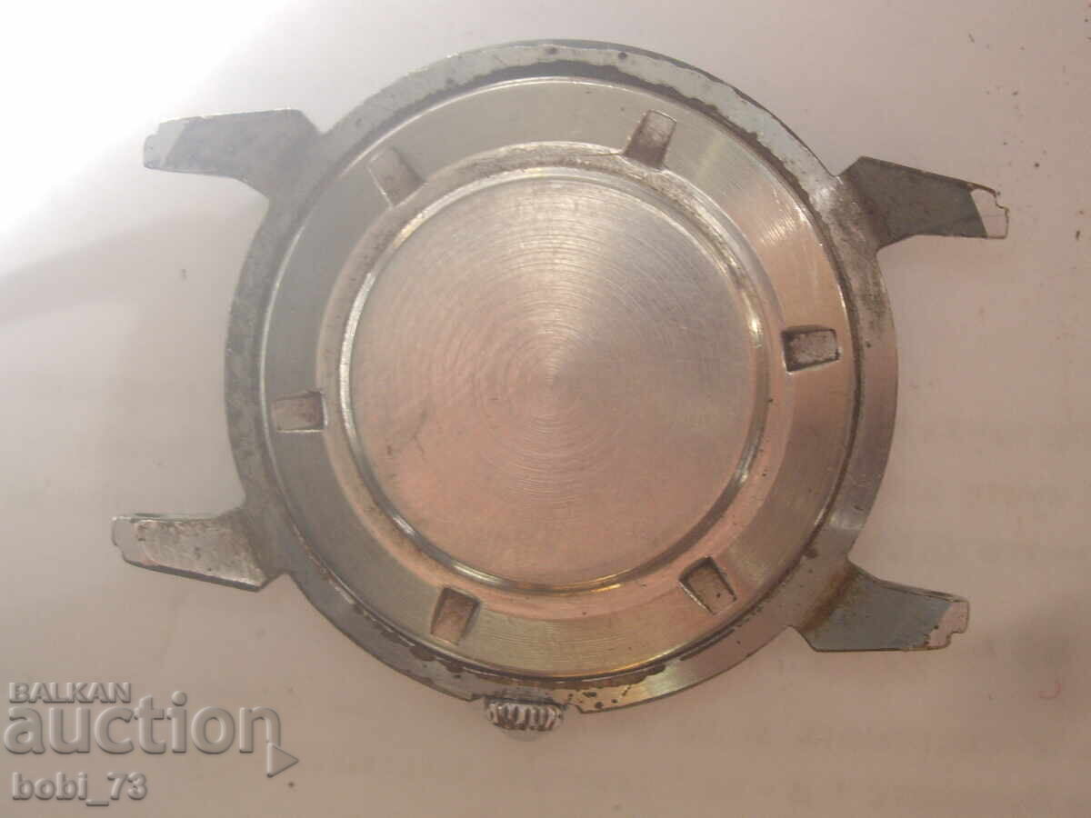 Παλαιό ρωσικό χειροποίητο ρολόι με τιμή 30.00 BGN | € 15.34