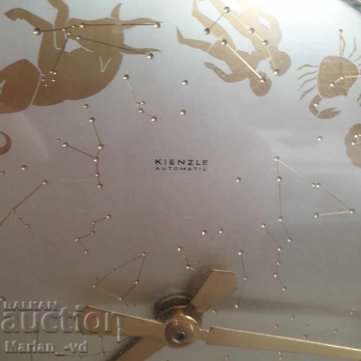 Auction  Ryadyk golyam bronzov zodiakalen nastolen chasovnik KIENZLE