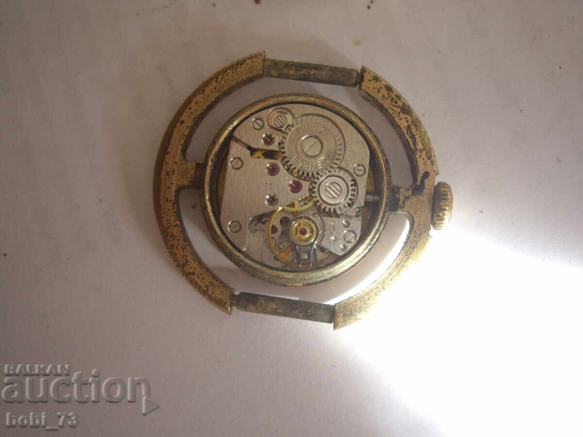 Auction Star damski pozlaten chasovnik Auction Star damski pozlaten chasovnik