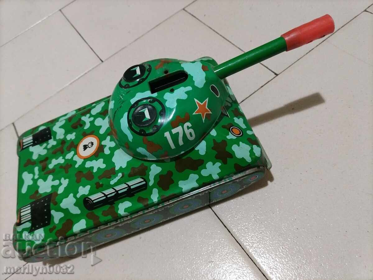 Παιδικό μεταλλικό παιχνίδι τανκ με τιμή 44.00 BGN | € 22.50