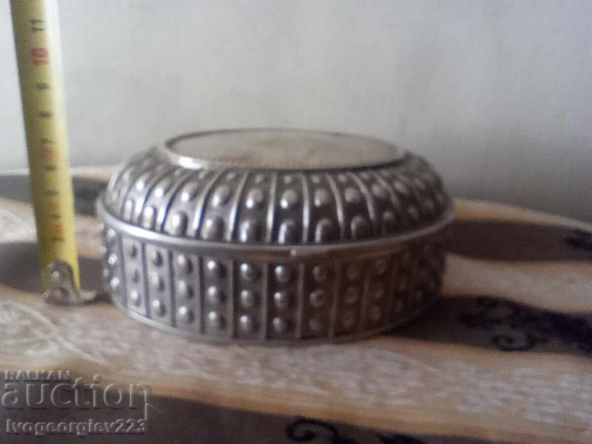 Cutie de bijuterii argintată