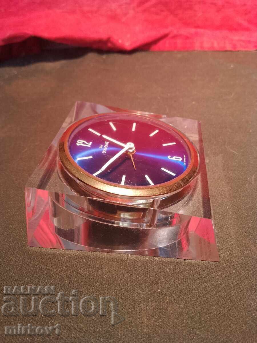 Δημοπρασία Επιτραπέζιο ρολόι Δημοπρασία Επιτραπέζιο ρολόι