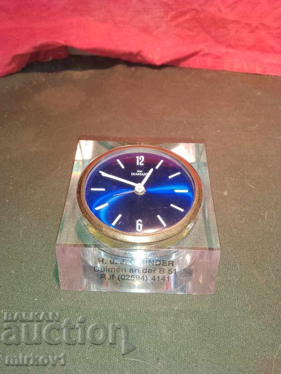 Επιτραπέζιο ρολόι Επιτραπέζιο ρολόι