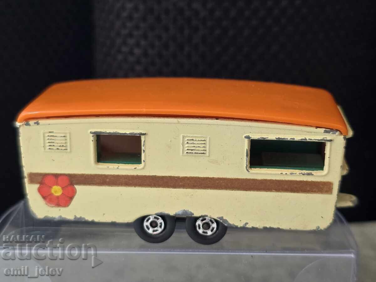 LESNEY MATCHBOX - 57B Remorcă Caravană Eccles - 1970 god cu preț 19.99 BGN | € 10.22 LESNEY MATCHBOX - 57B Remorcă Caravană Eccles - 1970 god cu preț 19.99 BGN | € 10.22