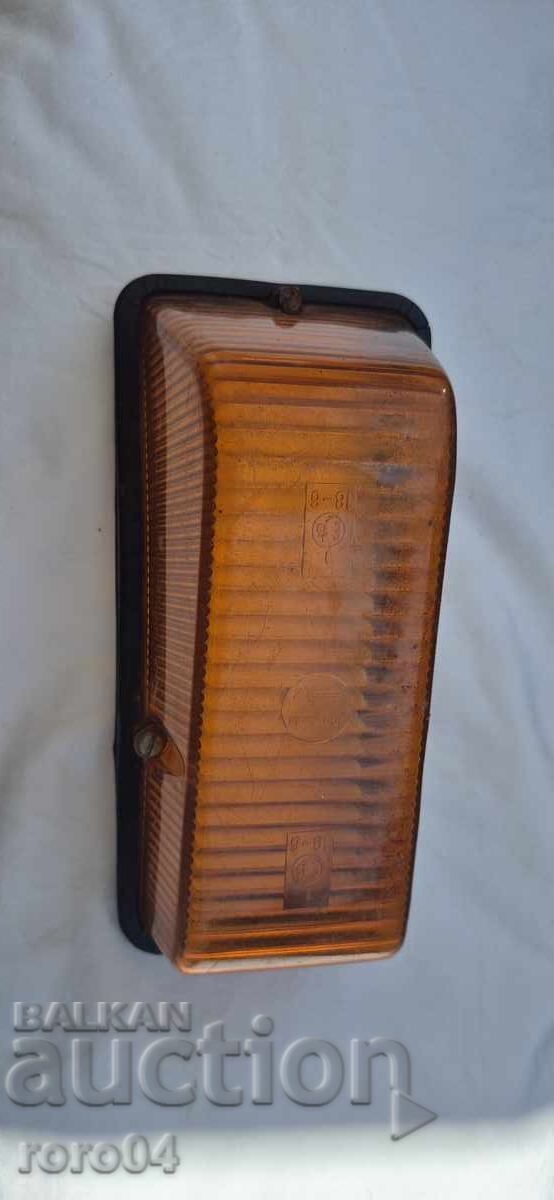 SEMNALIZATOR - IFA - DDR RUHLA cu preț 15.00 BGN | € 7.67 SEMNALIZATOR - IFA - DDR RUHLA cu preț 15.00 BGN | € 7.67