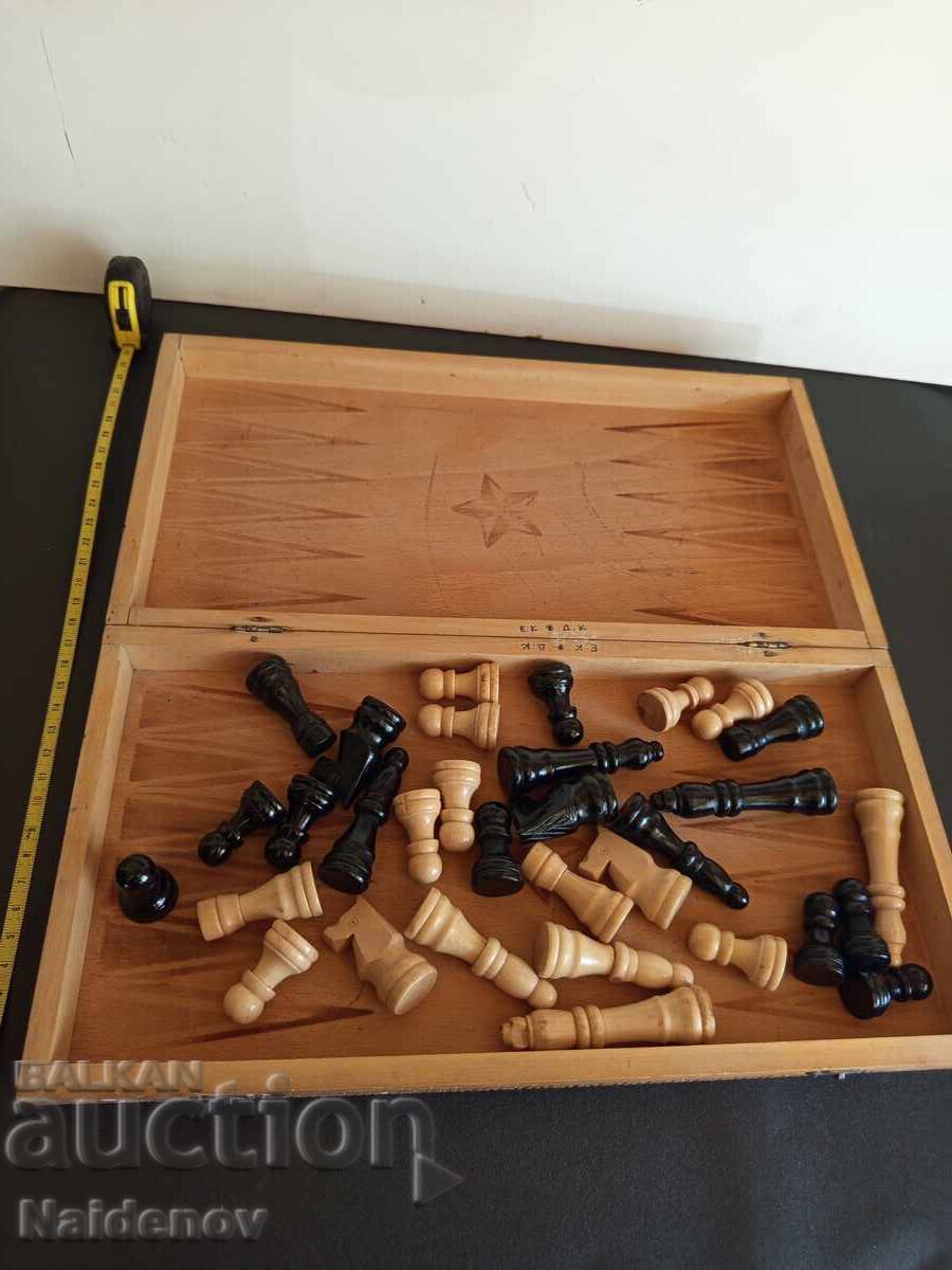 Ξύλινο σκάκι από την εποχή του σοσιαλισμού - 5 Ξύλινο σκάκι από την εποχή του σοσιαλισμού - 5