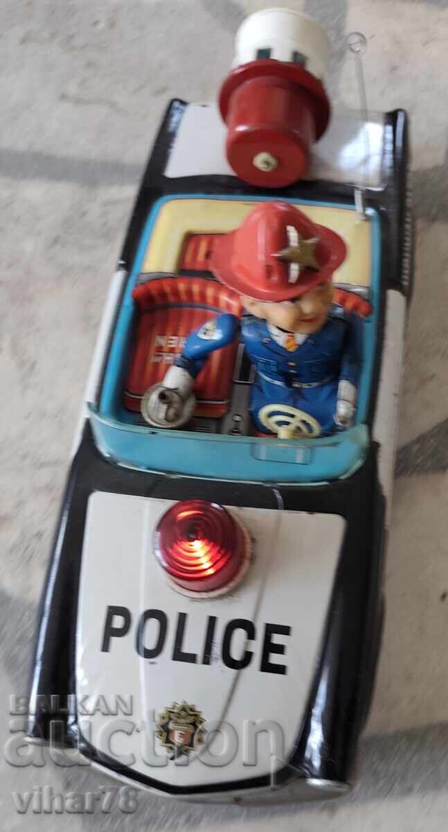 Auction Old metal car Auction Old metal car