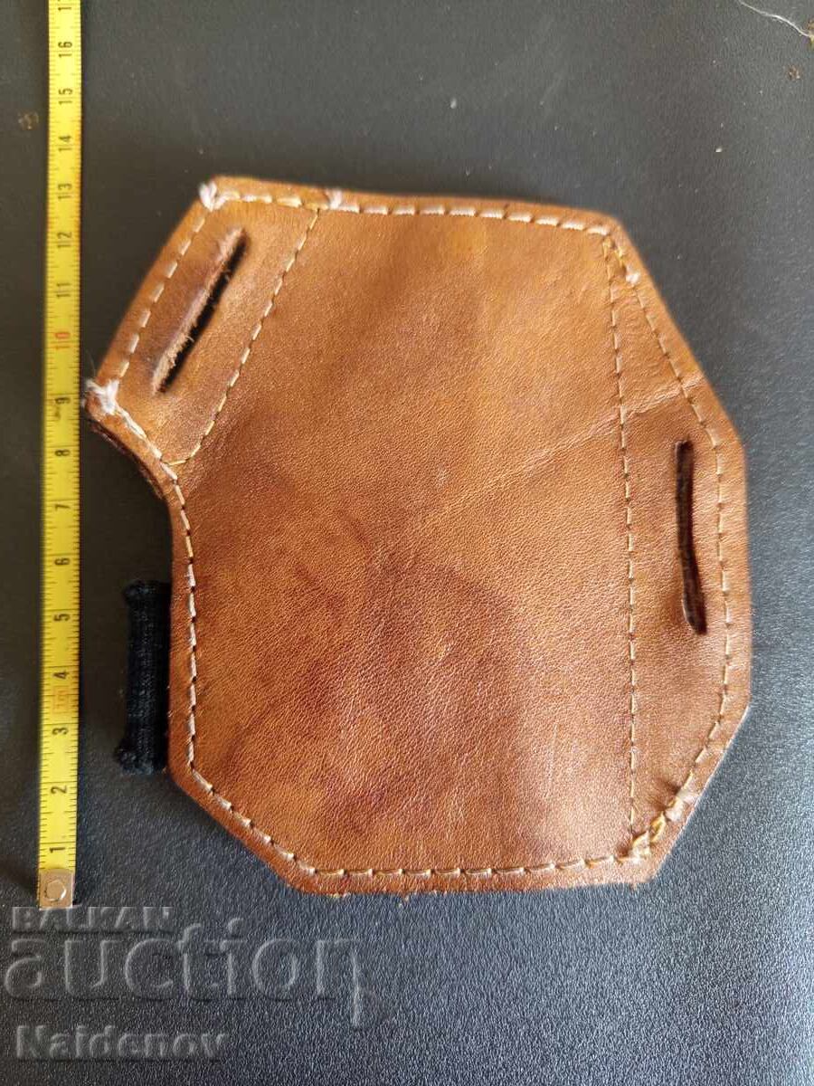 Δερμάτινη θήκη όπλου