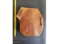 Toc din piele pentru pistol