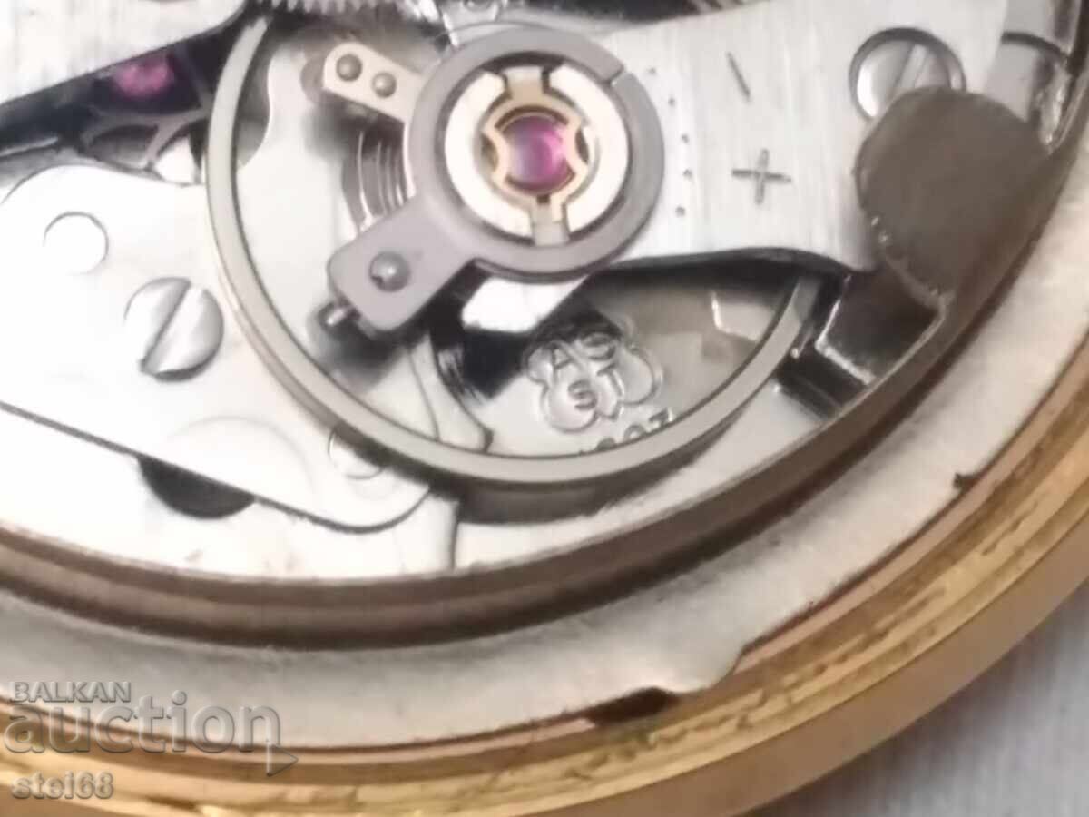 MEN'S WATCH -- PIERPONT - 7 MEN'S WATCH -- PIERPONT - 7