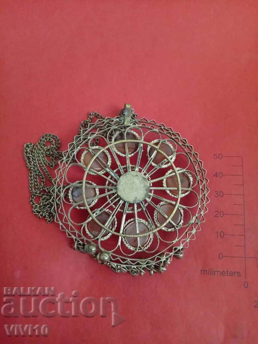 Antique necklace, agate with price 60.00 BGN | € 30.68