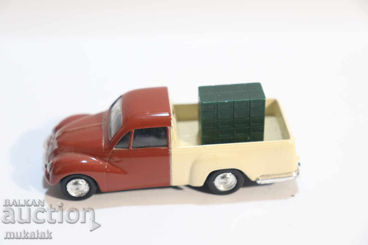 1/64 MODEL GRELL IFA IFA CĂRUȚĂ PICKUP MODEL RETRO cu preț 15.00 BGN | € 7.67
