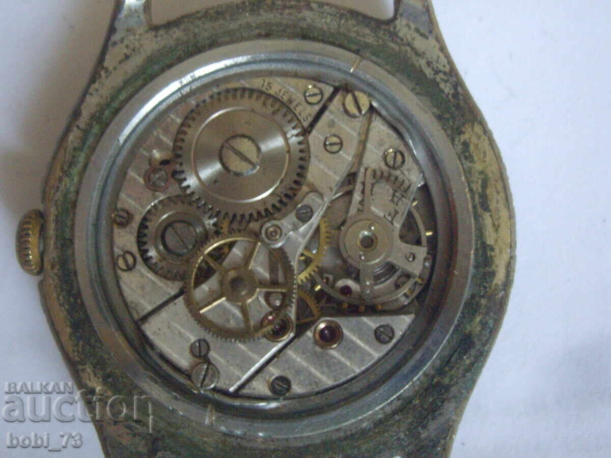 Licitație Ceas elvețian vechi Licitație Ceas elvețian vechi