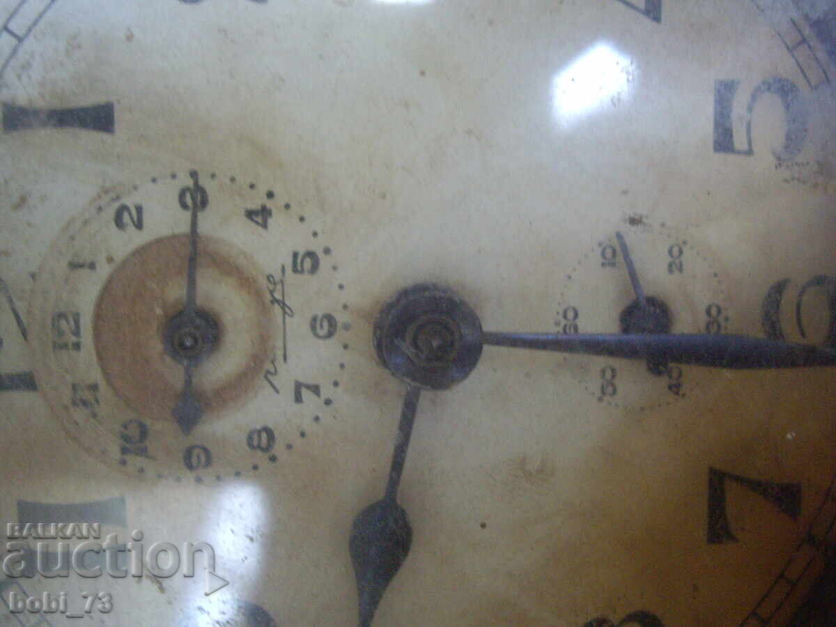 Аукцион Стар часовник-будилник.