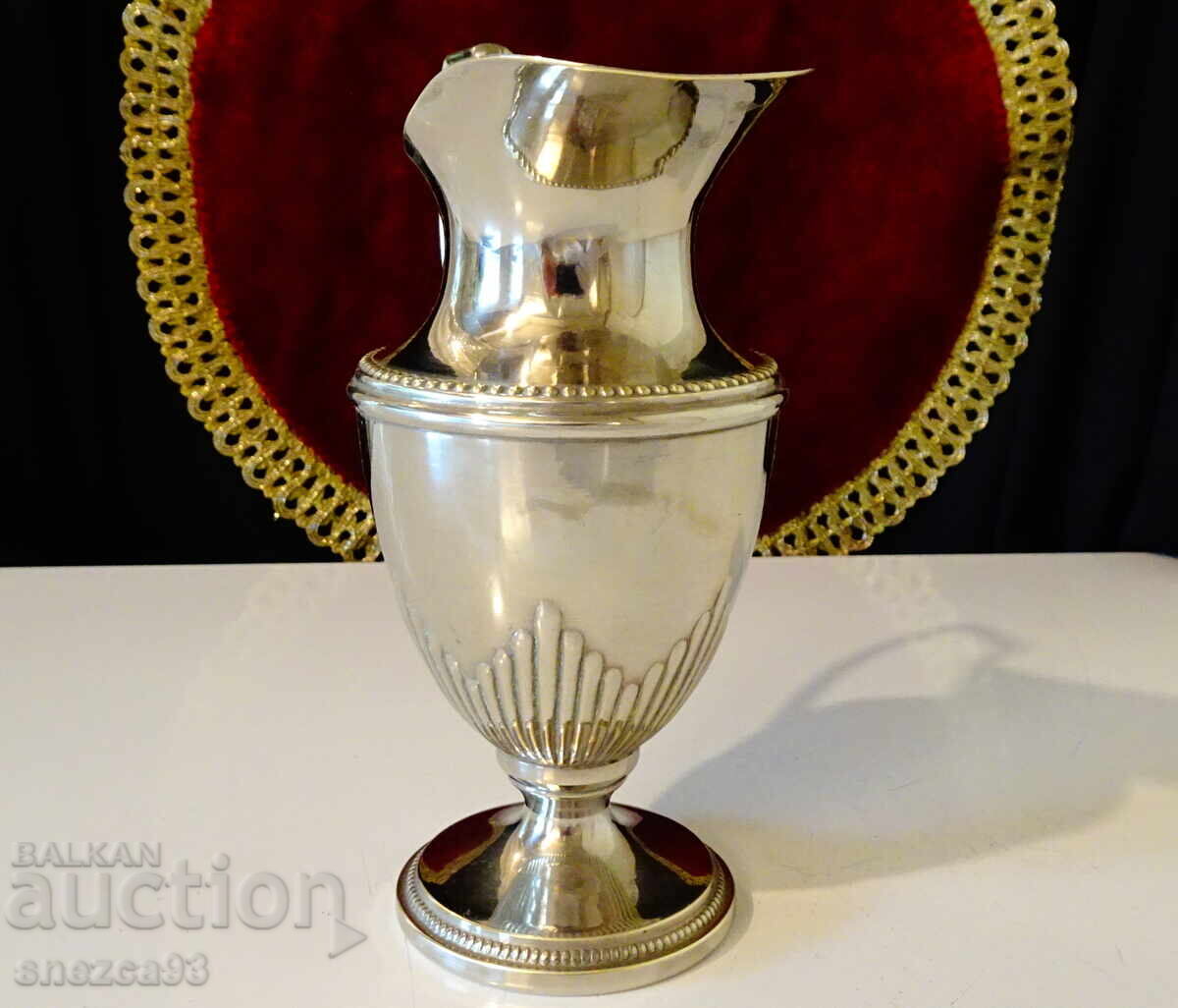 Посребрена кана за ракия,вино,стил Ампир. с цена 29.00 лв. | € 14.83