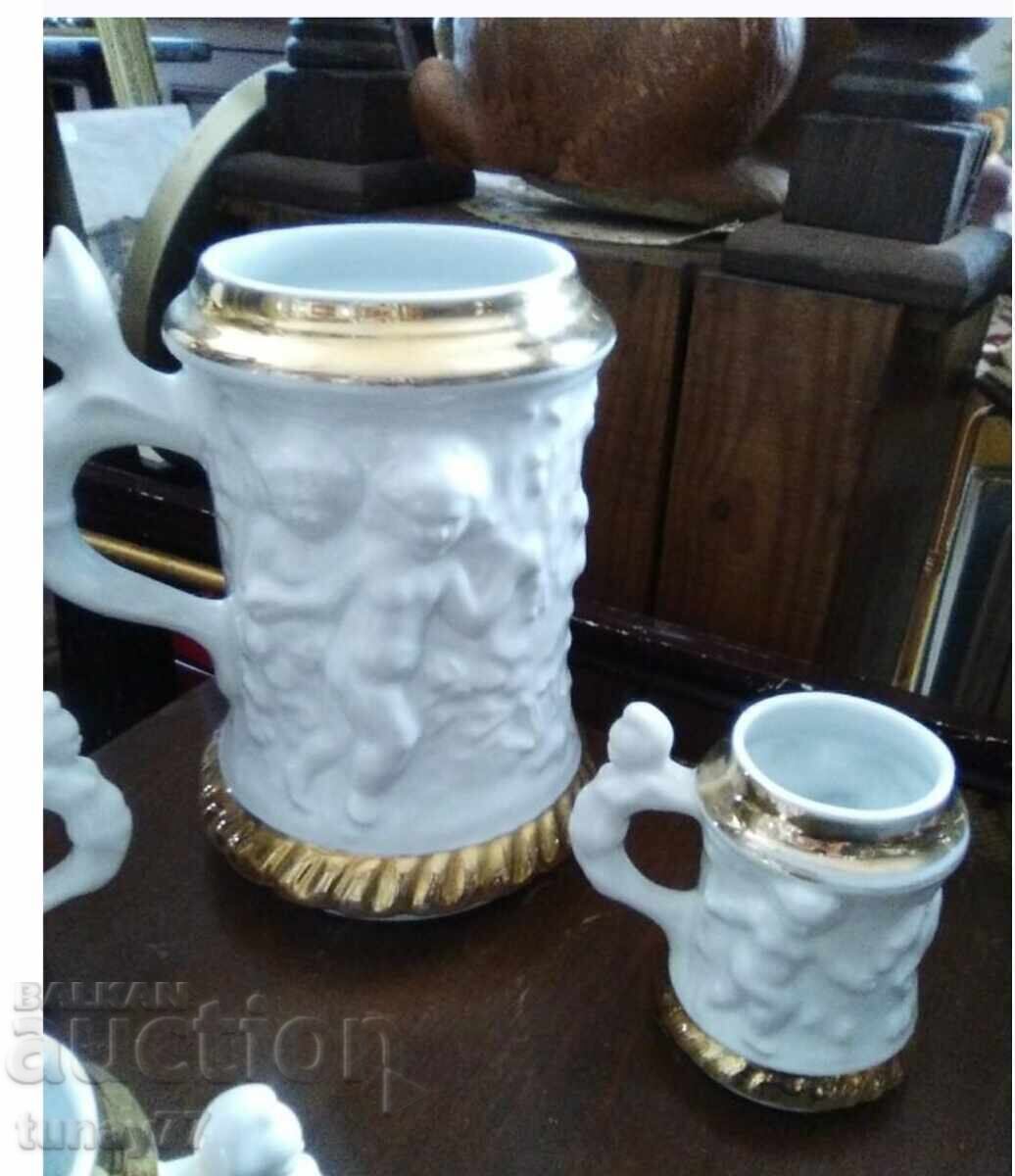 Auction Six pitchers and a large porcelain Sanbo in Renaissance style. Spanish Auction Six pitchers and a large porcelain Sanbo in Renaissance style. Spanish