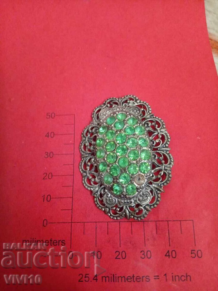 Старинна брошка