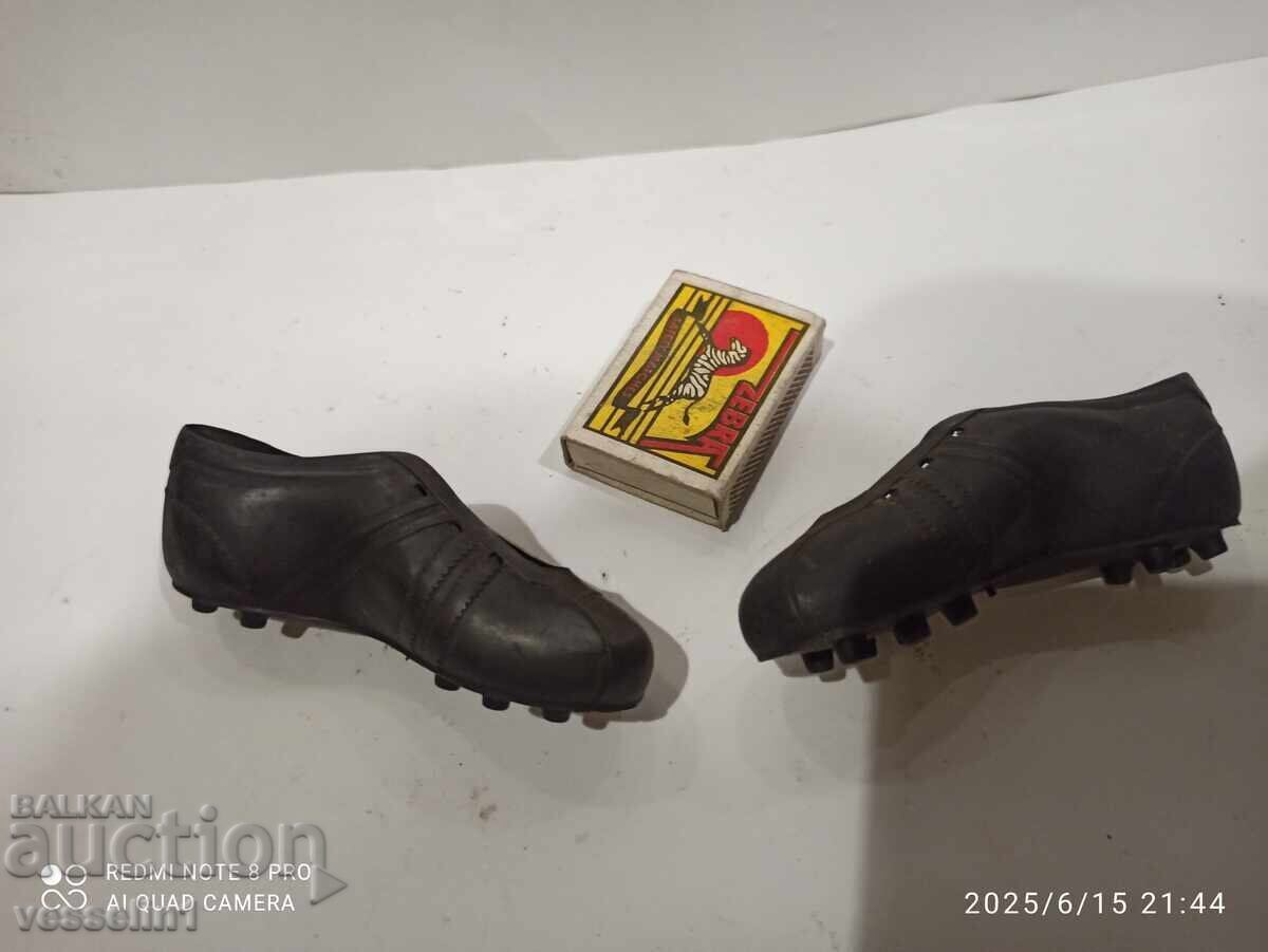 Set of two miniature calvary pendants for interior mirror