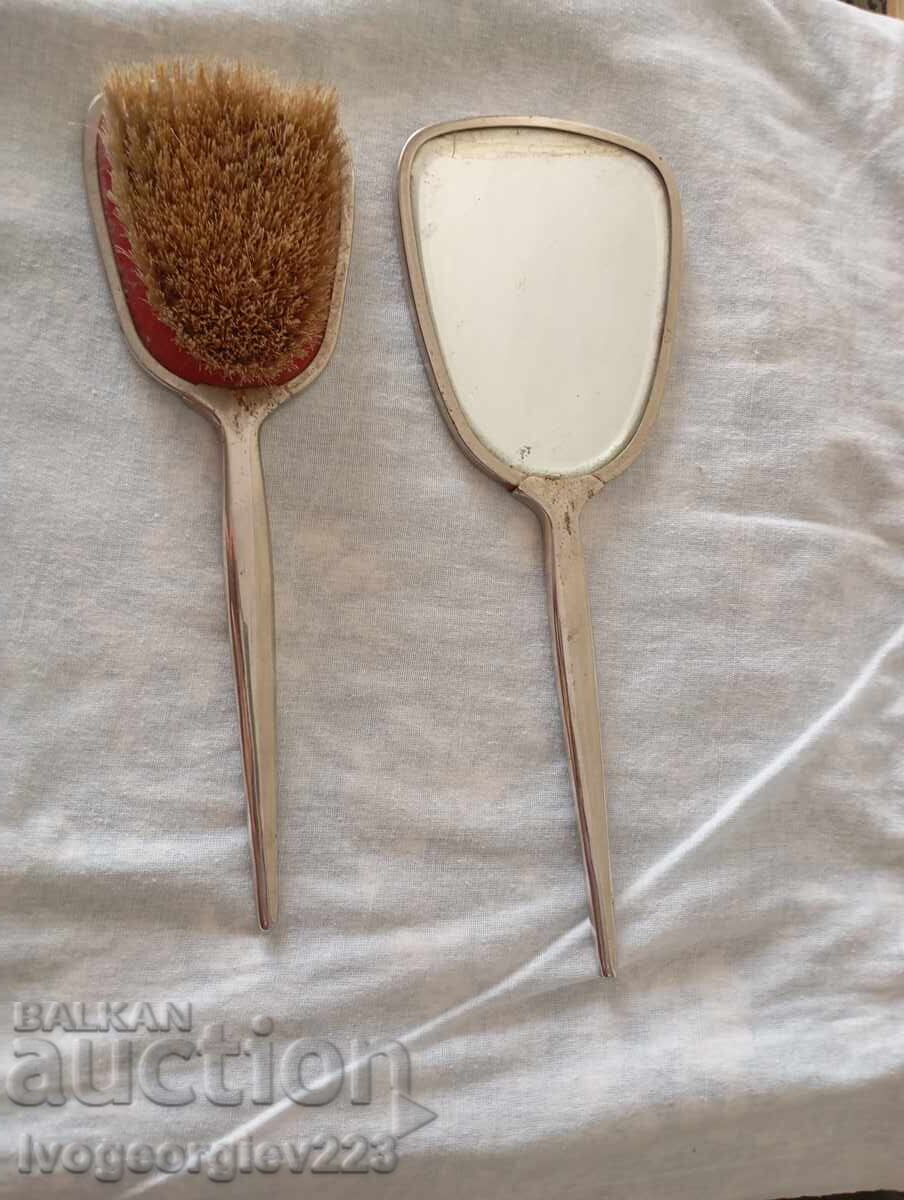 Αντίκα καθρέφτης και βούρτσα