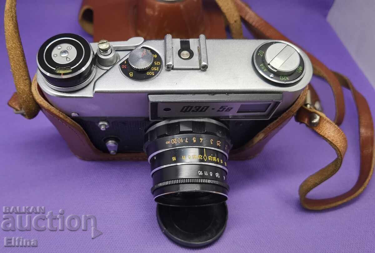 Retro camera with collector's value FED-5V with case with price € 100.00 | 195.58 BGN
