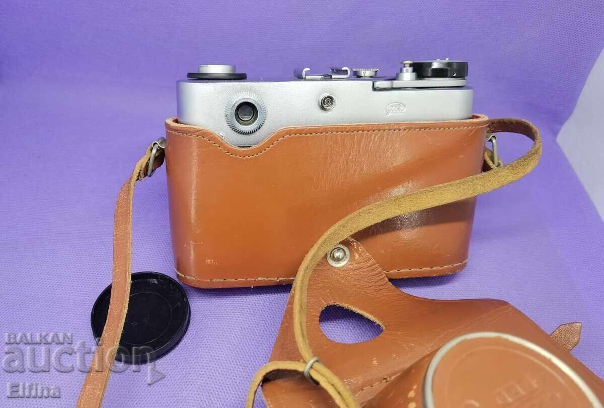 Auction  Retro camera with collector's value FED-5V with case