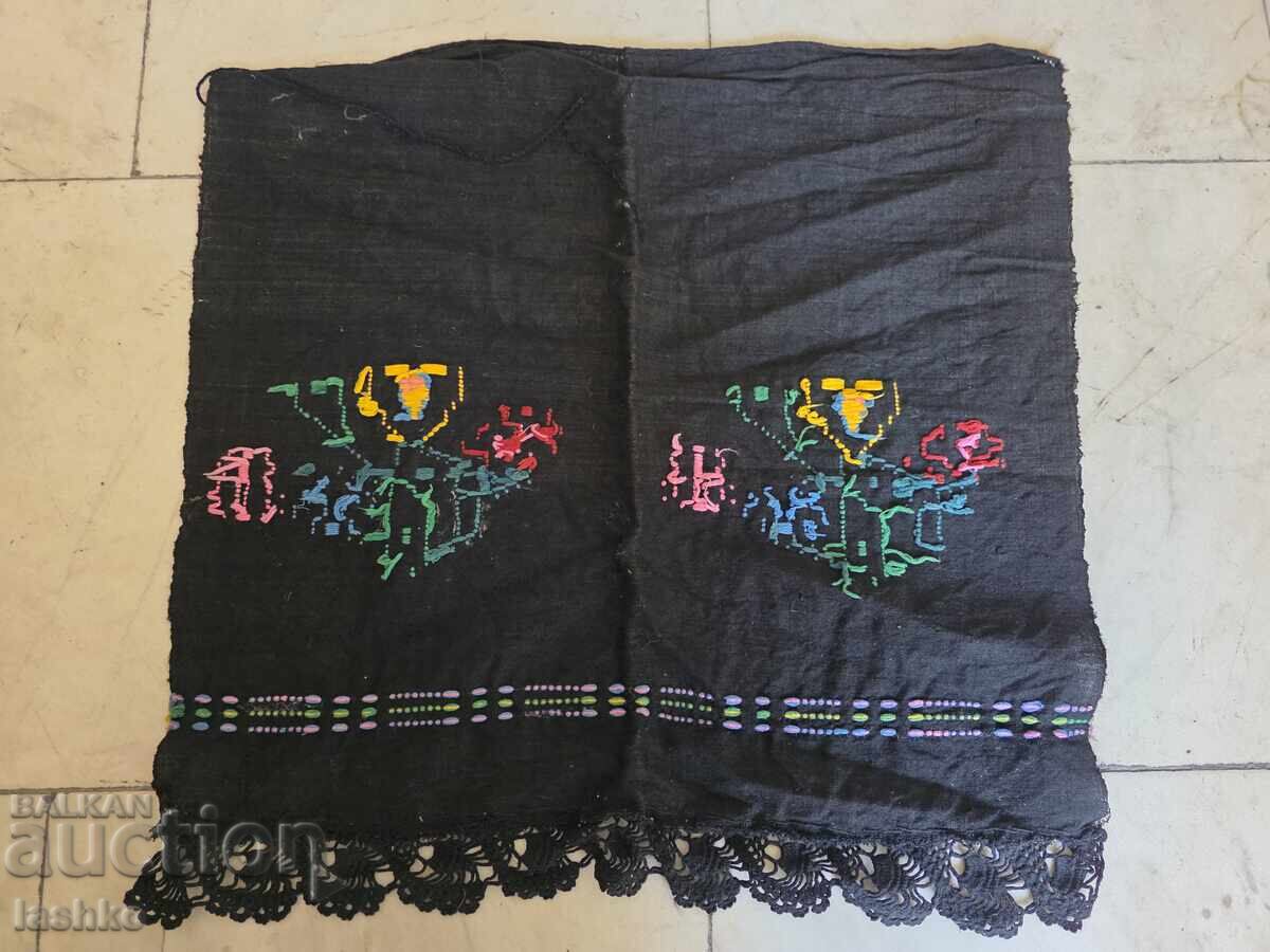 Автентична престилка, фута с цена 19.99 лв. | € 10.22