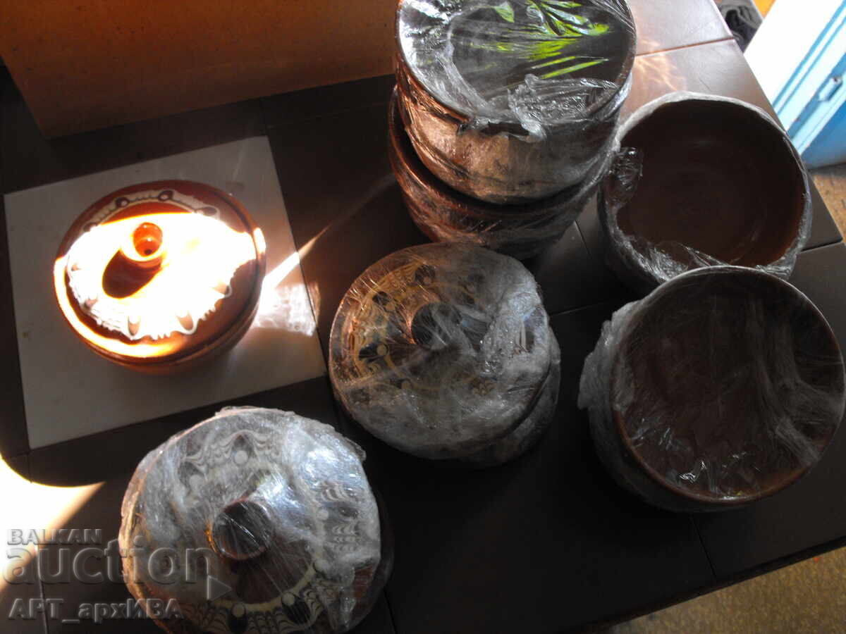 Τροία κεραμικά: γιουβετσάκια με καπάκι