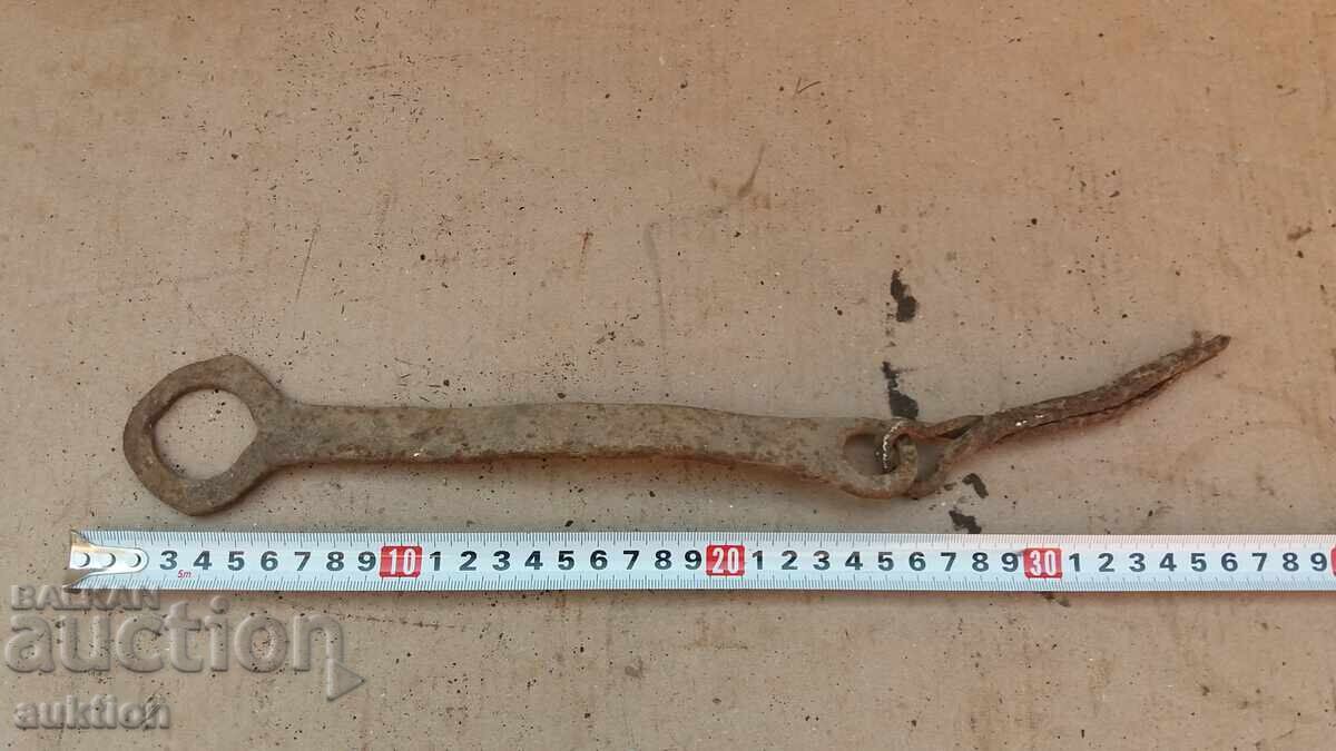 WROUGHT RENAISSANCE GATE LOCK with price 4.99 BGN | € 2.55 WROUGHT RENAISSANCE GATE LOCK with price 4.99 BGN | € 2.55