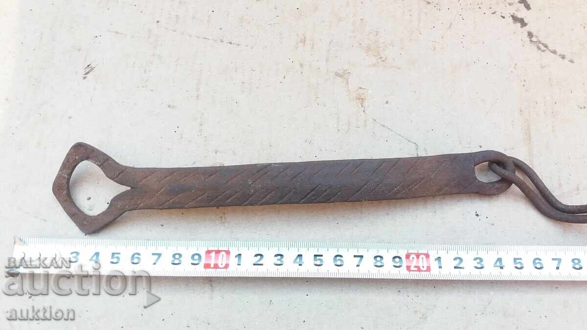 ΠΑΛΑΙΟ ΚΛΕΙΔΑΡΙ ΜΕ ΔΙΑΚΟΣΜΗΤΙΚΑ ΣΤΟΙΧΕΙΑ ΠΑΛΑΙΟ ΚΛΕΙΔΑΡΙ ΜΕ ΔΙΑΚΟΣΜΗΤΙΚΑ ΣΤΟΙΧΕΙΑ