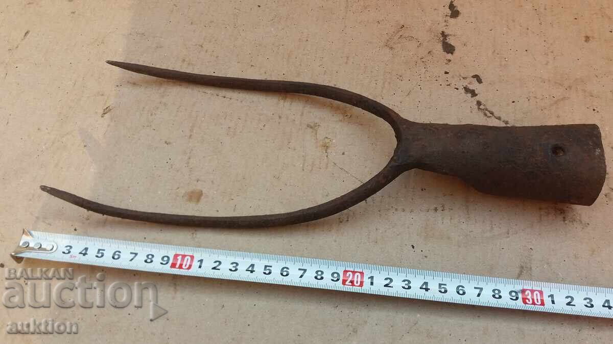 Доставка на СТАРА МАЛКА ГРАДИНСКА ВИЛА