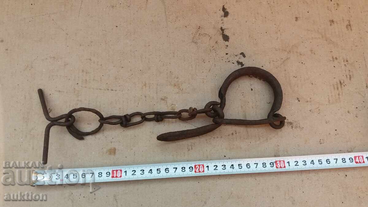 Livrarea ZĂVORARE FORJATE DE RENAȘTERE, CĂTUȘE, BRĂȚĂRI, CĂLCAIE