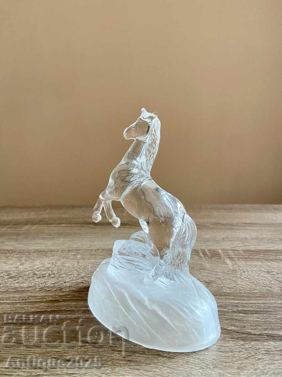 Антична кристална фигурка на кон с цена 35.00 лв. | € 17.90
