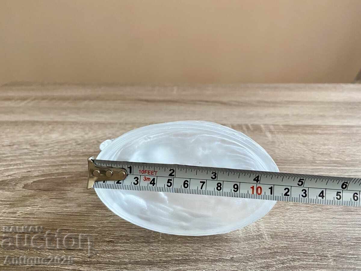 Доставка на Антична кристална фигурка на кон