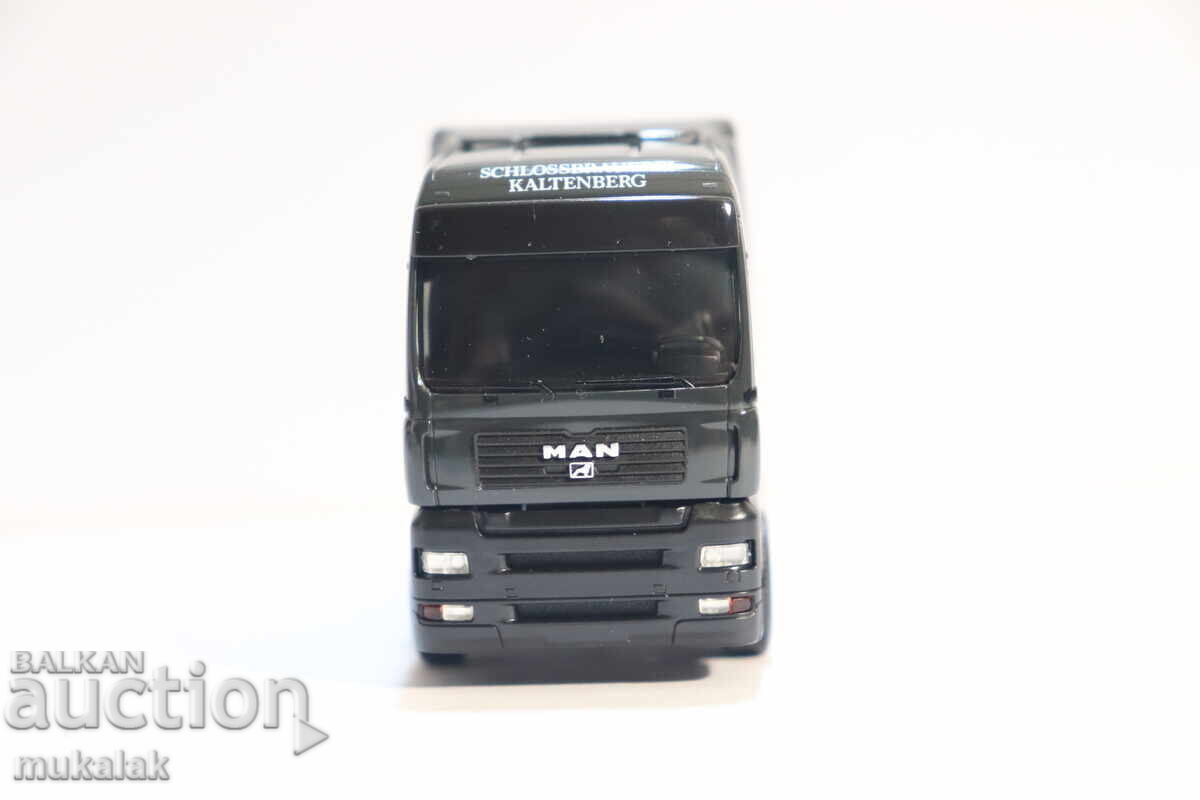 Auction  HERPA H0 1/87 MAN TGA Tractor Truck Model