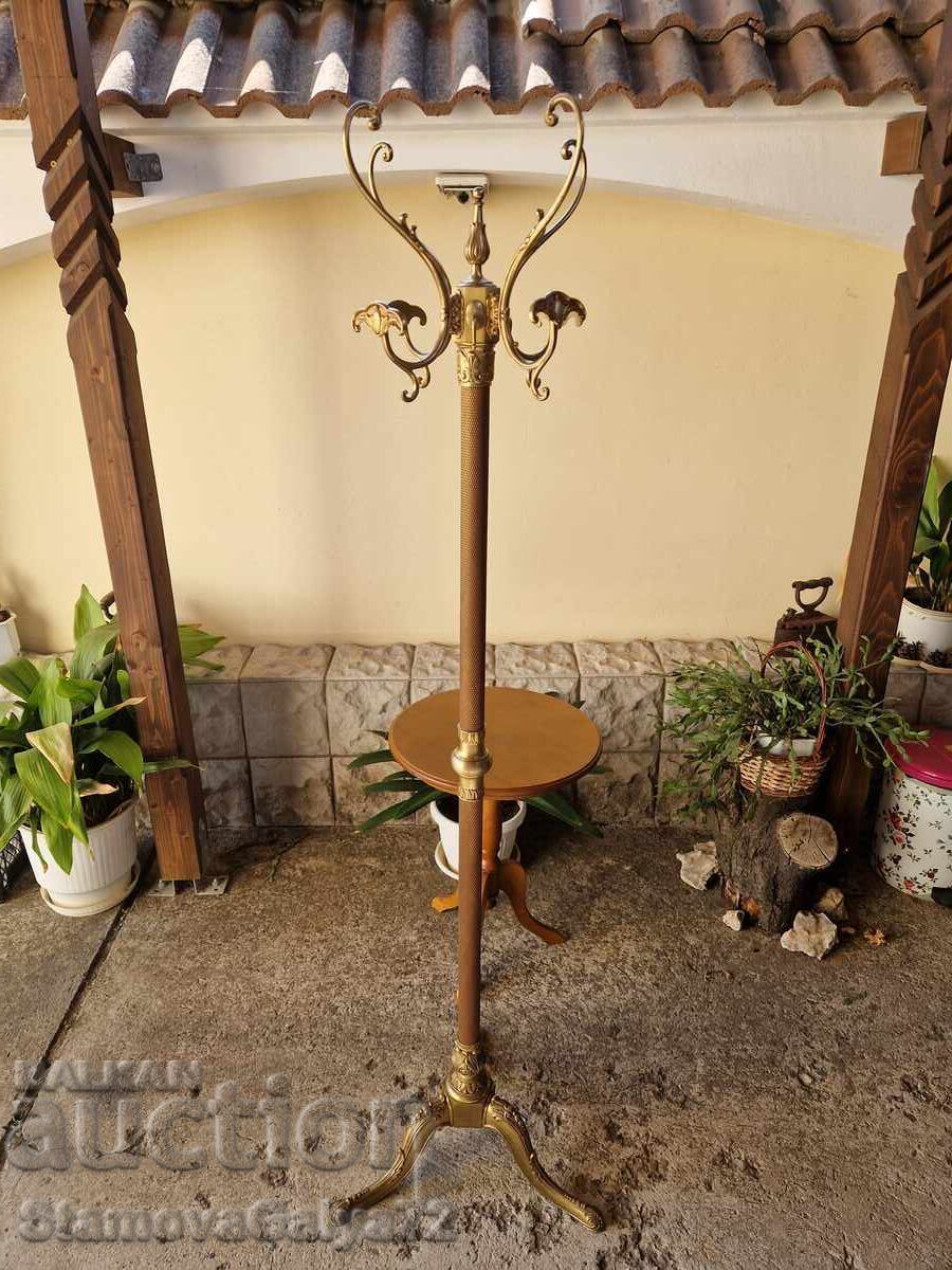 Аукцион Страхотна антикварна белгийска бронзова закачалка Аукцион Страхотна антикварна белгийска бронзова закачалка