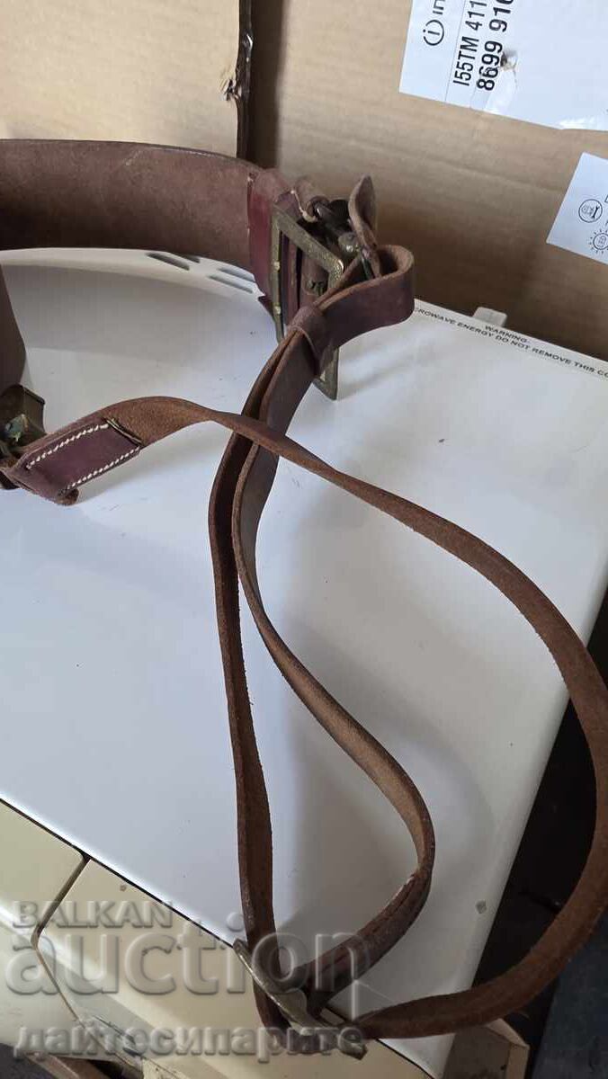 Колан с портупей,нов с цена 60.00 лв. | € 30.68 Колан с портупей,нов с цена 60.00 лв. | € 30.68