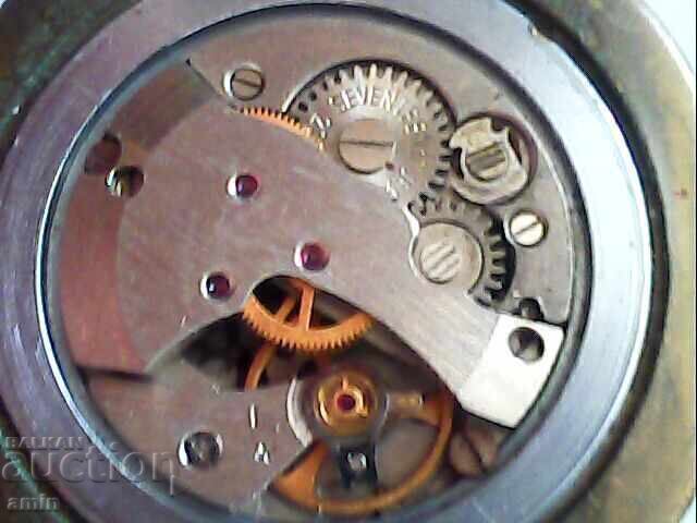 Auction 2 old Russian watches, working perfectly Auction 2 old Russian watches, working perfectly